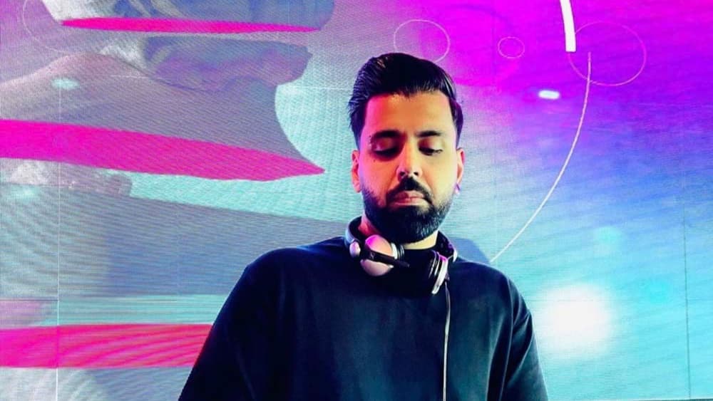 DJ GAUTAM